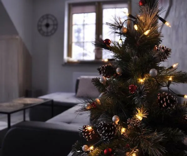 Lesne Wzgorze 스클라르스카포렘바